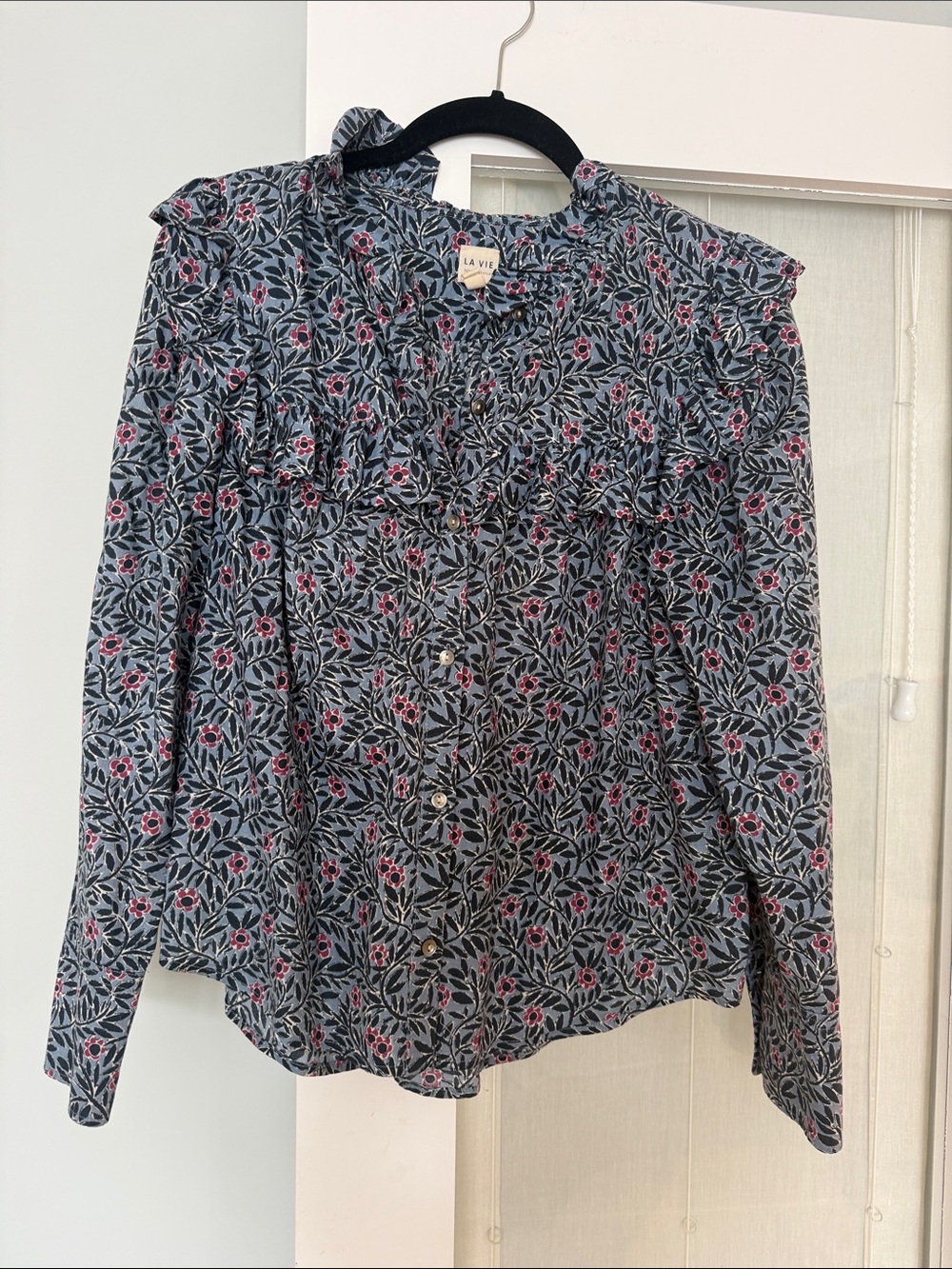 La Vie Navy Botanical Print Ruffled Button-Down Shirt